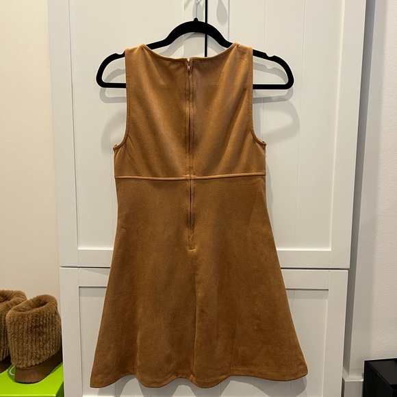 Stylish Tan Dress - Picture 2 of 3